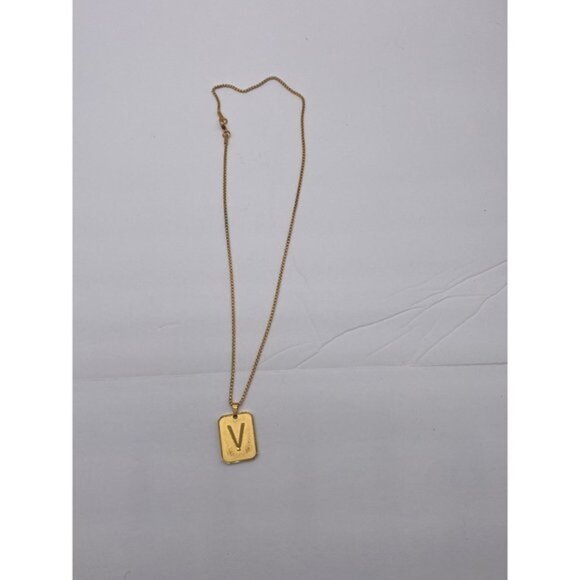 Alphabet V Necklace‎ Gold Tone - Picture 13 of 14
